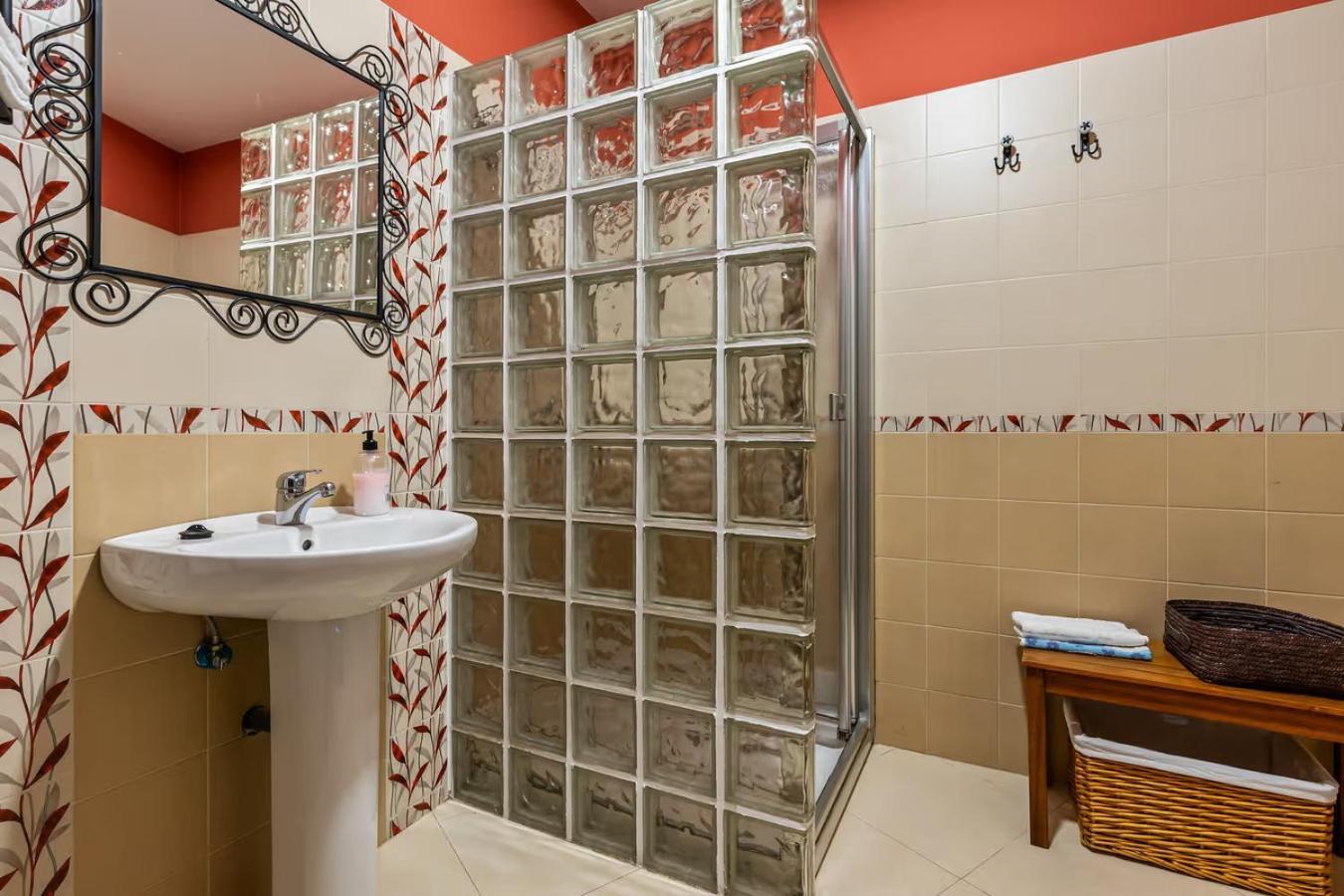 Apartamentos Turisticos As Cetareas Rinlo Oda fotoğraf
