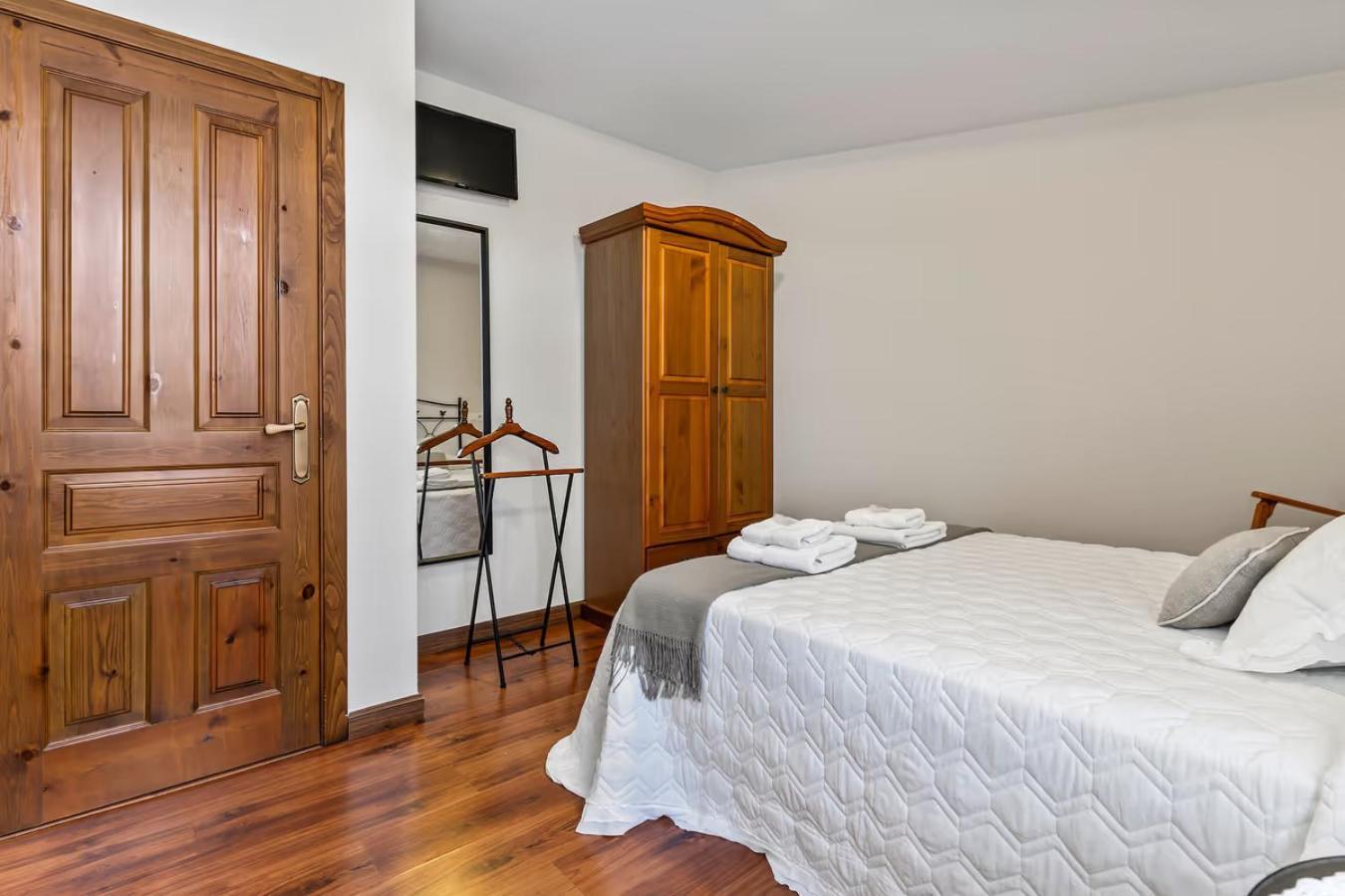 Apartamentos Turisticos As Cetareas Rinlo Oda fotoğraf